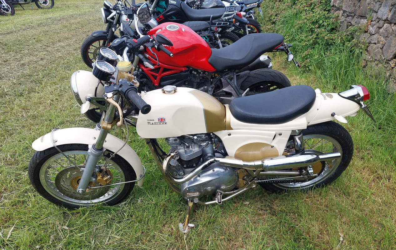 A few pics from the 2024 Pre-TT Classic races this avvie