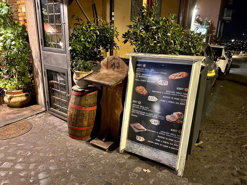 Жаркий сентябрь на побережье Тирренского моря. Жаркий сентябрь на побережье Тирренского моря.