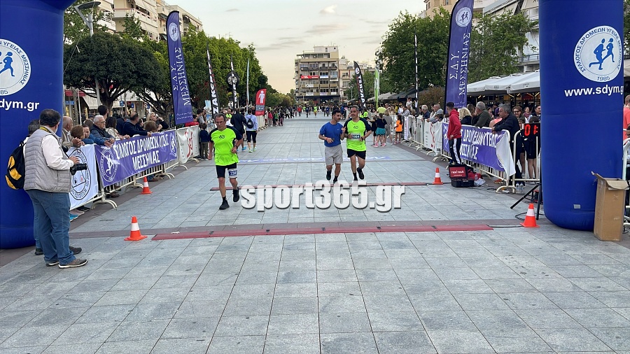 , 23&omicron;&sigmaf; &Alpha;&gamma;ώ&nu;&alpha;&sigmaf; &Delta;&rho;ό&mu;&omicron;&upsilon; &Kappa;&alpha;&lambda;&alpha;&mu;ά&tau;&alpha;&sigmaf;: &Mu;&iota;&alpha; &pi;&omicron;&lambda;ύ&chi;&rho;&omega;&mu;&eta; &gamma;&iota;&omicron;&rho;&tau;ή &alpha;&theta;&lambda;&eta;&tau;&iota;&sigma;&mu;&omicron;ύ &mu;&epsilon; &pi;&rho;&omega;&tau;&iota;έ&sigmaf; &Mu;&pi;&omicron;&upsilon;&rho;ί&kappa;&alpha; &kappa;&alpha;&iota; &Zeta;&omicron;&sigma;&kappa;ί&nu; (&phi;&omega;&tau;&omicron;&gamma;&rho;&alpha;&phi;ί&epsilon;&sigmaf; &kappa;&alpha;&iota; &beta;ί&nu;&tau;&epsilon;&omicron;)