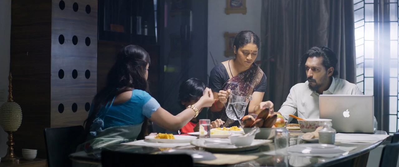 Kanal 2022 WebRip [Tamil] 480p, 720p ESub Screenshot