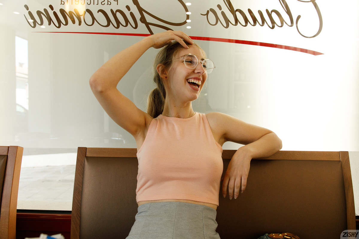 full_039_9256194155201206