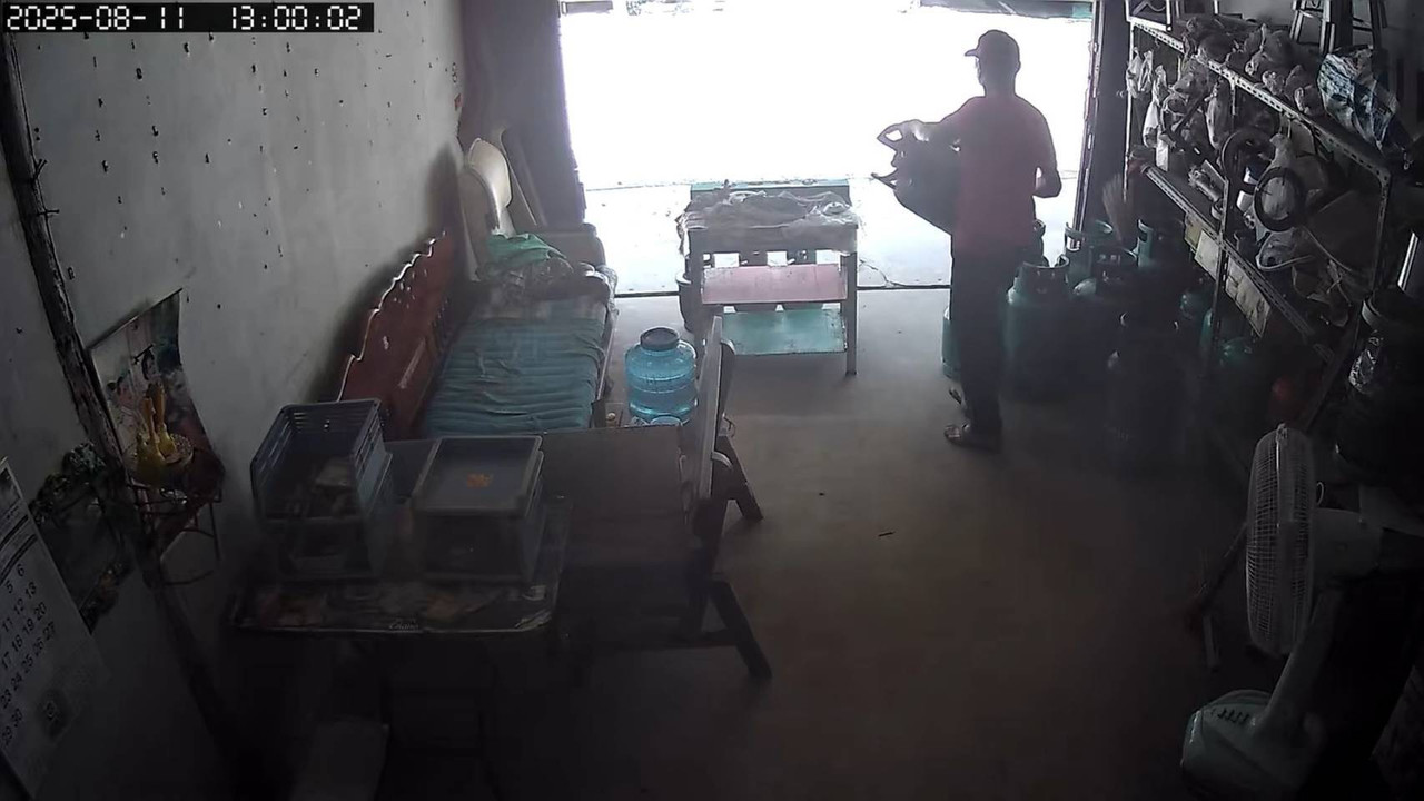 579445-0