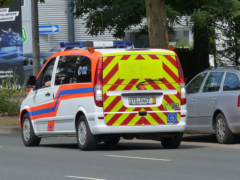 Ehemalige Rettungsdienstfahrzeuge P1310393-Ende-Hannover