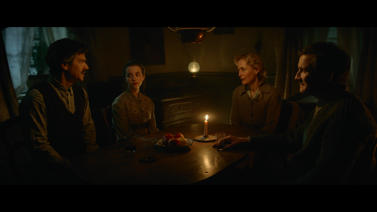 mpv-shot_White.Bird.2023.2160p.UHD.BDRemux.HDR.DV.HEVC-Нечипорук_01_46_20_0009