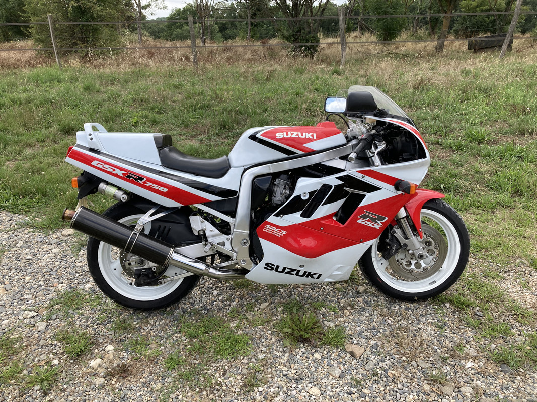 E39CF361-17AC-44D5-8029-7B32CD0B2A4E