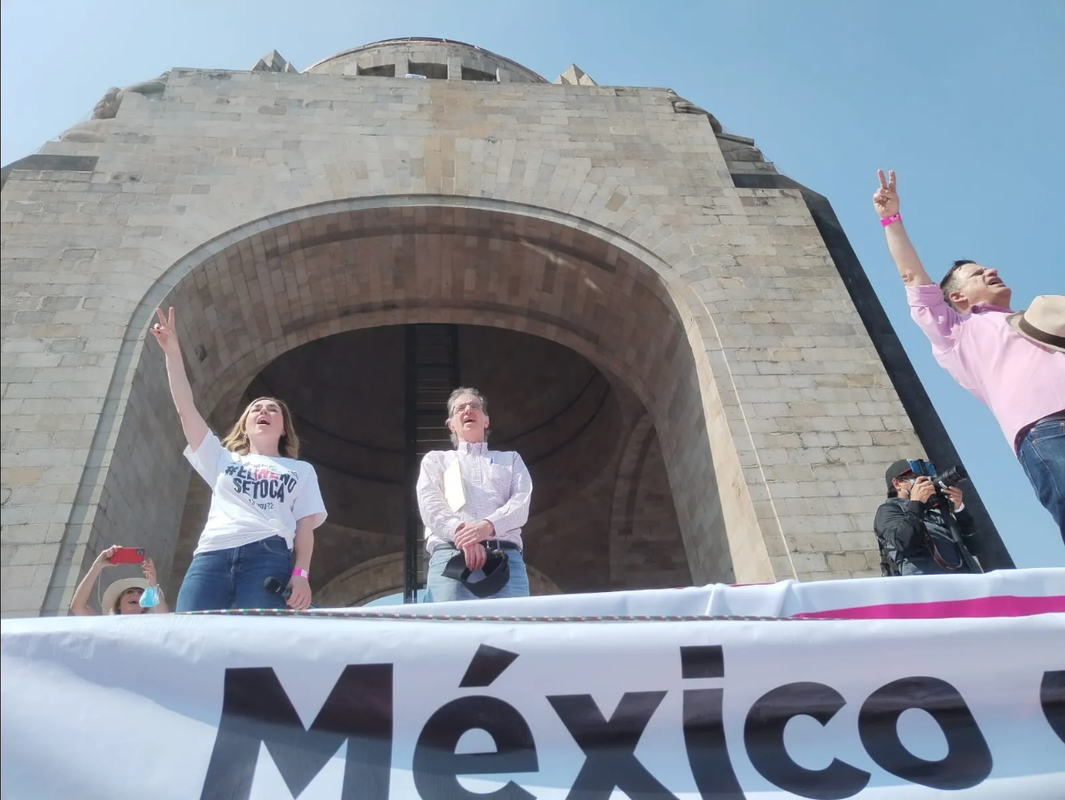 “No al autoritarismo, sí a la democracia”: Woldenberg