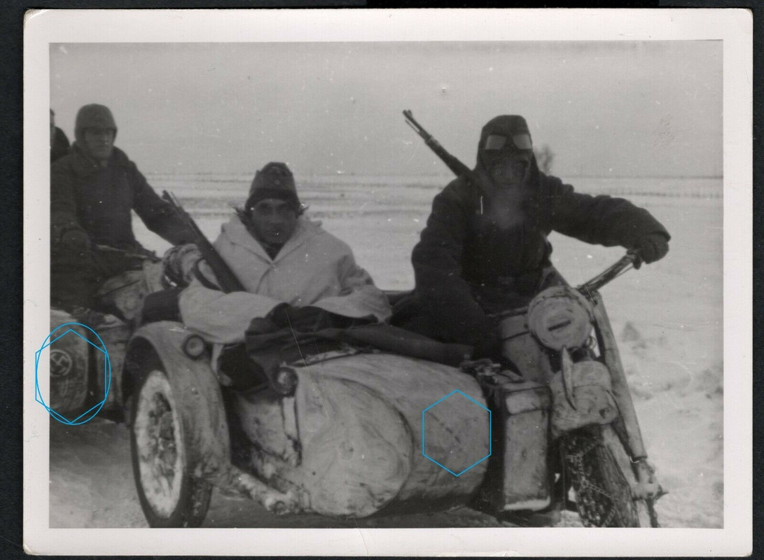 BMW R12 KRAD, Seitenwagen, 8 JÄGER- division, Demjansk, schneekette, camo