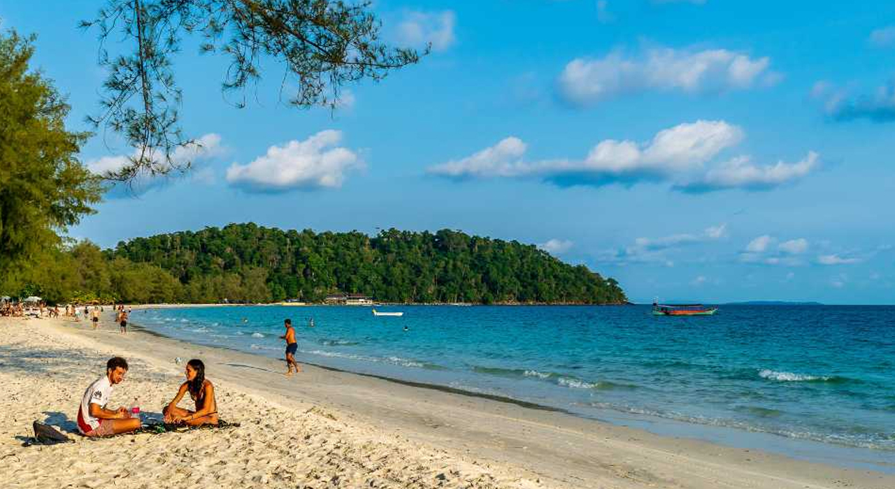 3. Sihanoukville – Surga Pantai Tropis