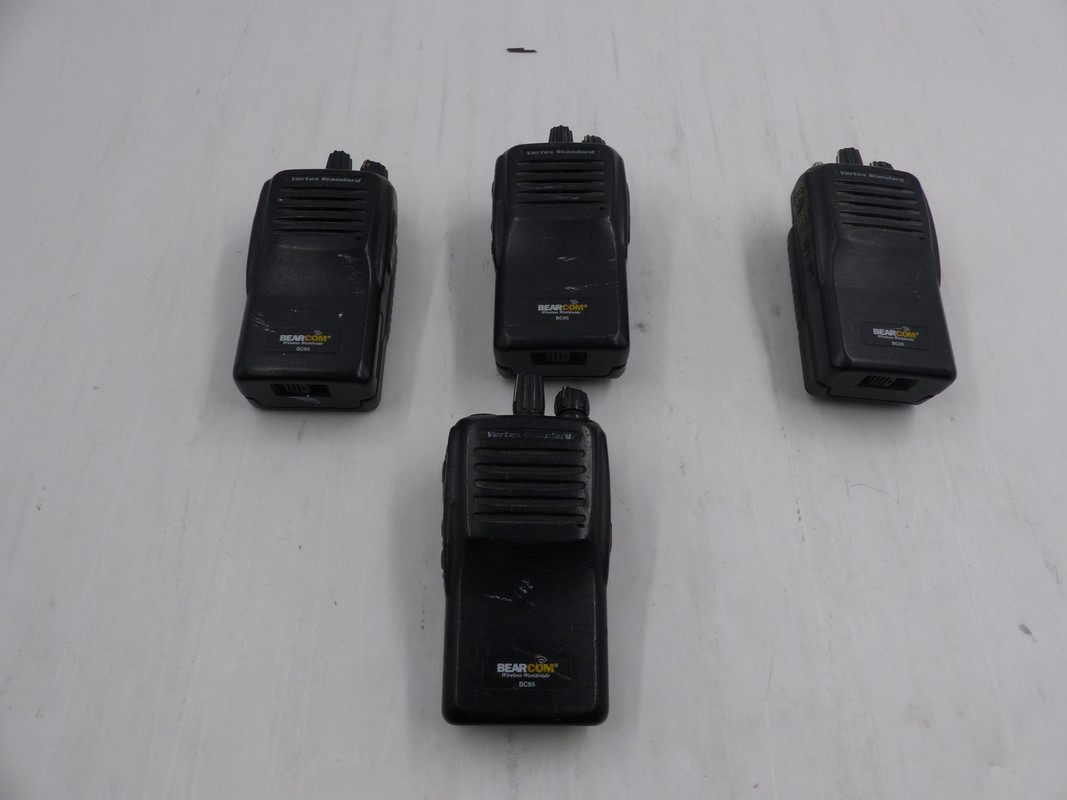 VERTEX STANDARD BC-95 LOT OF 4 / 2-WAY RADIOS