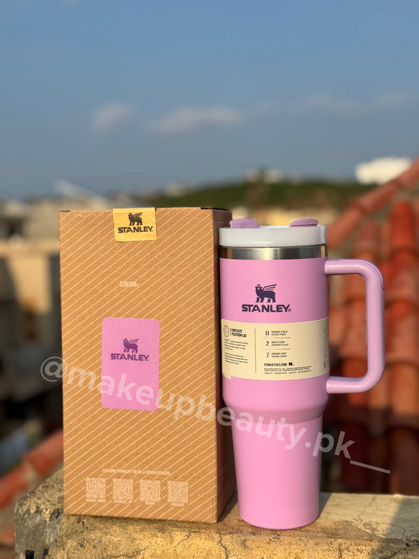 Stanley Quencher H2.0 Tumbler 1.18L. With Strow.