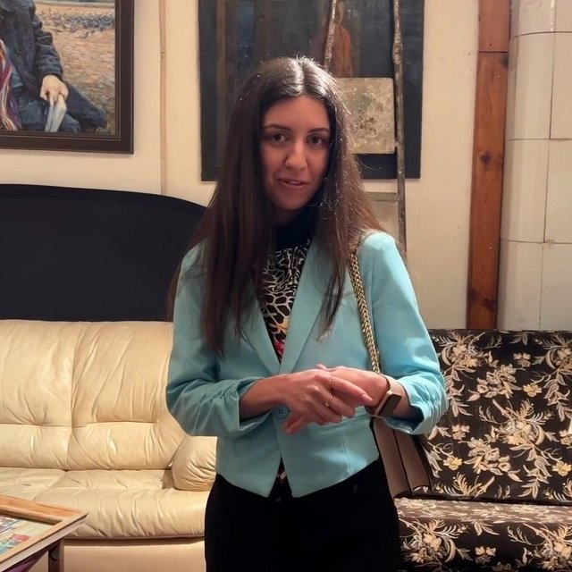 Picked Up A Modest Girl In The Theater And Divorced For Sex In An Art Gallery 1