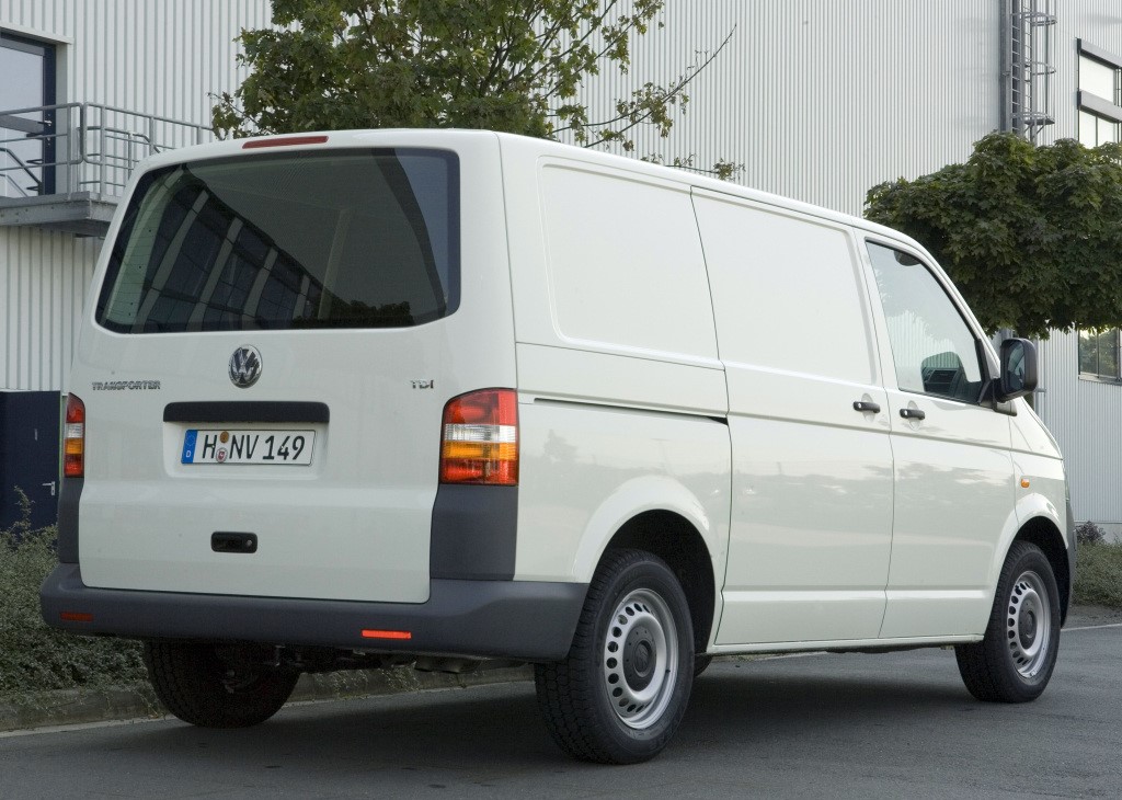 Volkswagen-T5 Transporter Van (2004)