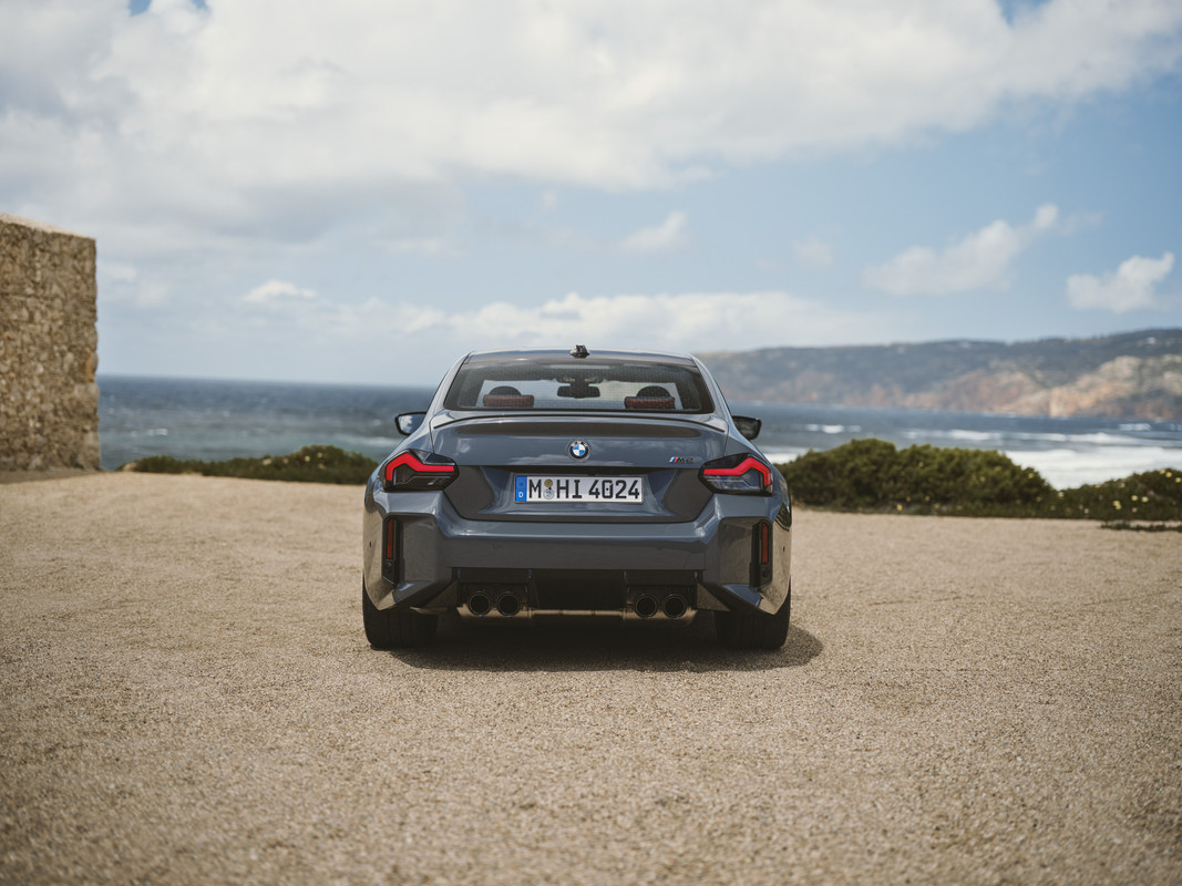 P90553497_highRes_der-neue-bmw-m2-06-2