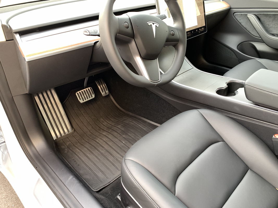 53092244-F85E-411A-B148-8DEEFC4D57CE