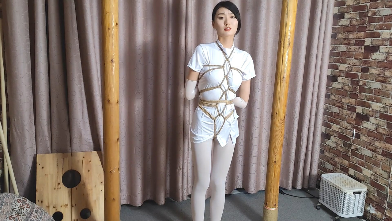 随心绳艺 刑房里的护士 苏樱.mp4_20231104_084752.186