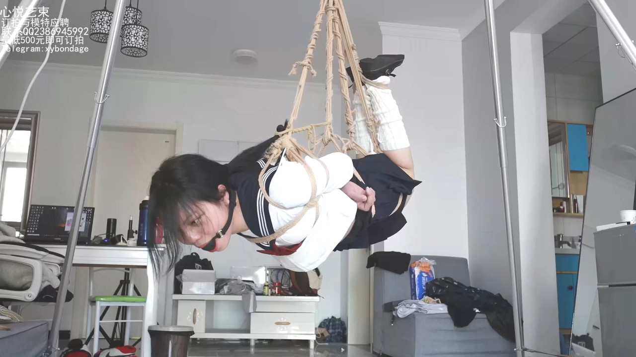 心悦艺束 欣然JK驷马吊缚.mp4_20210404_085900.795
