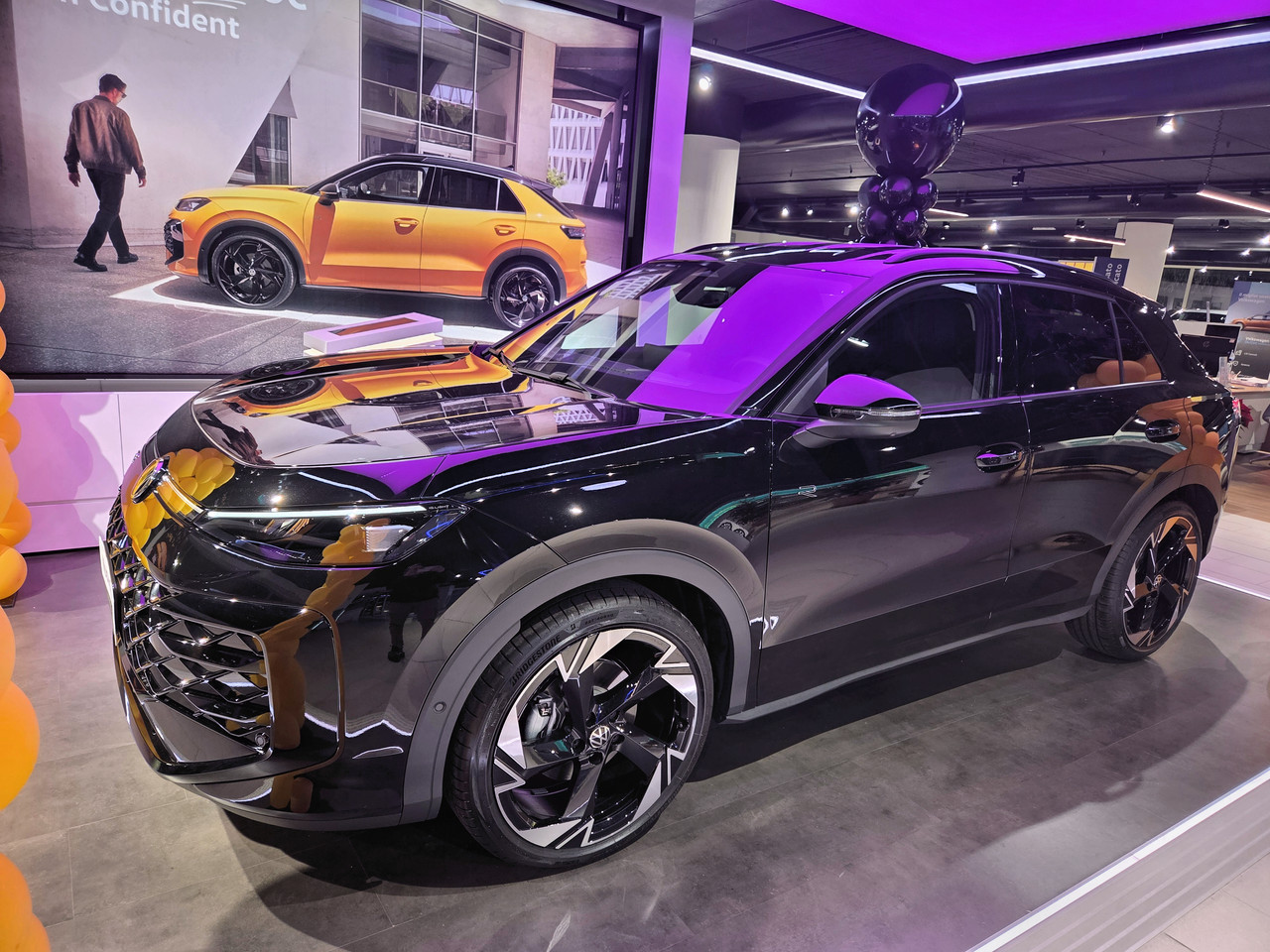 Black 20251217 193831