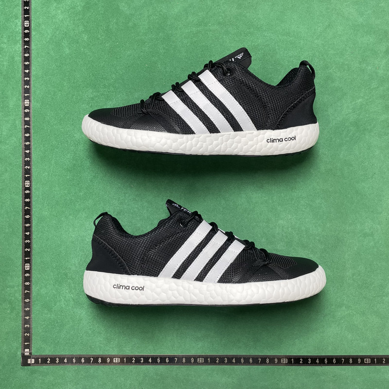 236、Adidas Adizero SL2