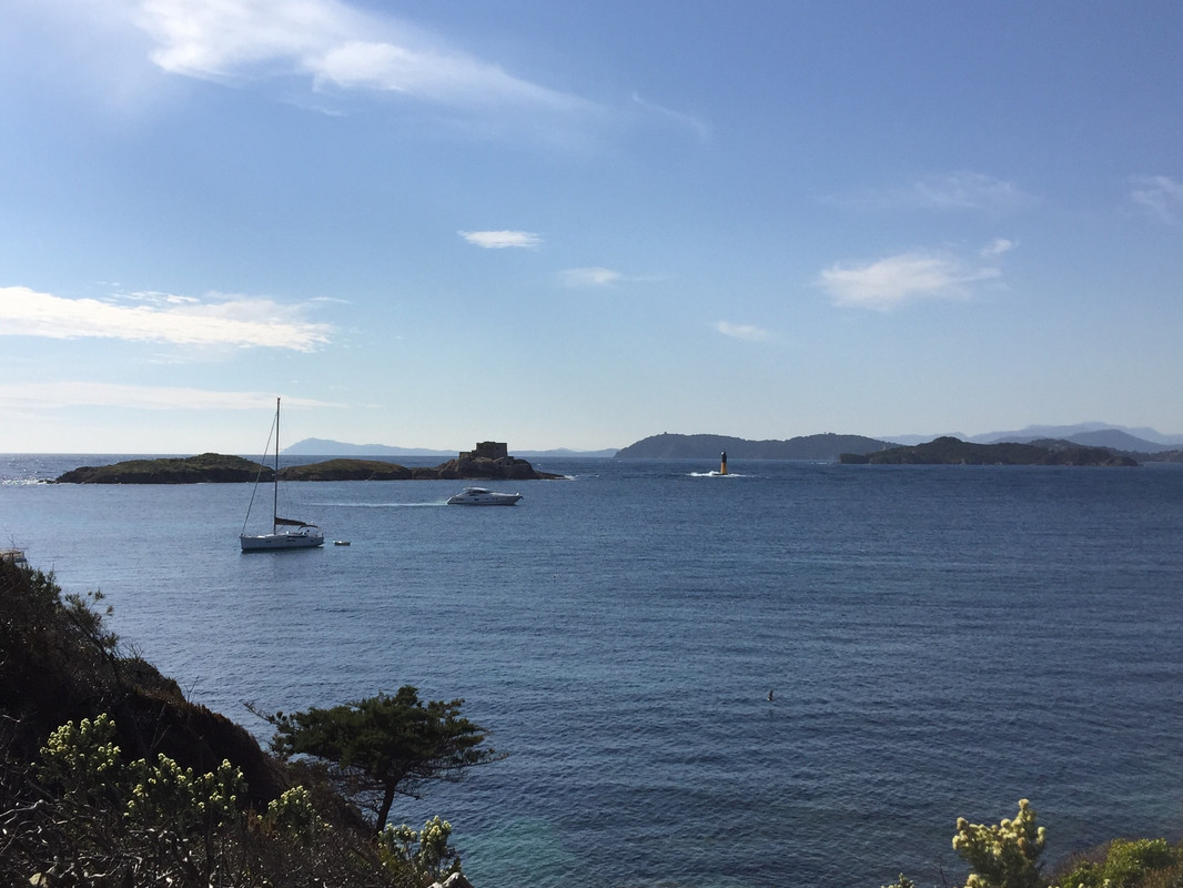 C430CEBC-2BDE-434A-9AE6-CC9CE3297A1F