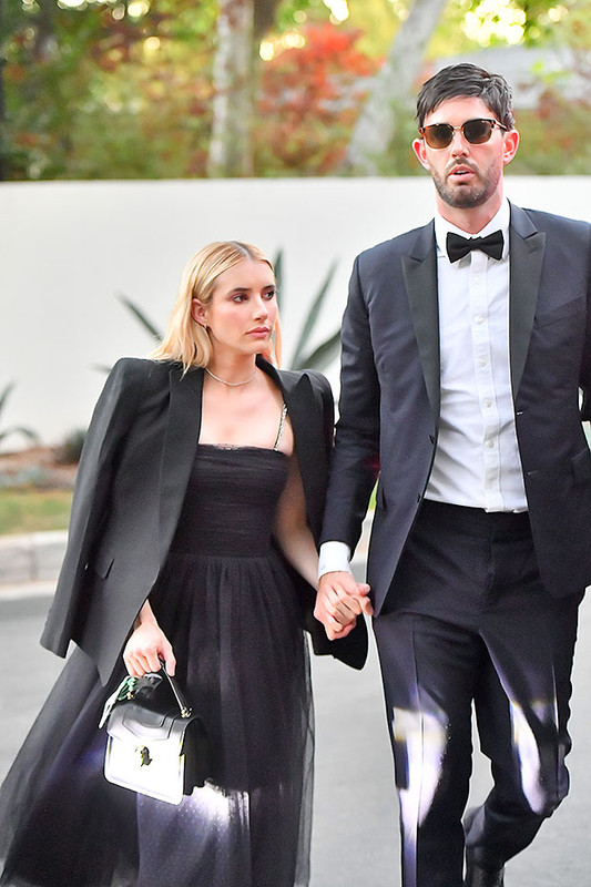Emma-Roberts-asiste-a-la-boda-de-Paris-Hilton-sin