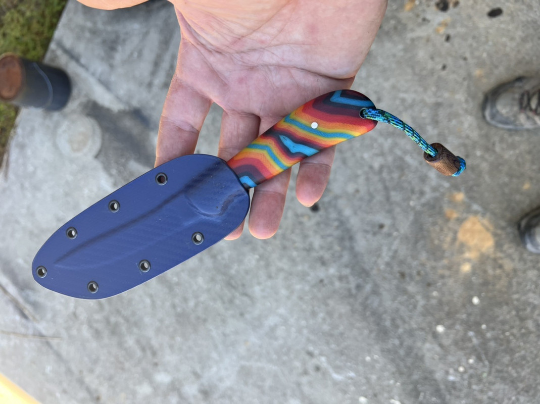 5FA51420-E8E4-42E7-B1DE-B74C546D98D1