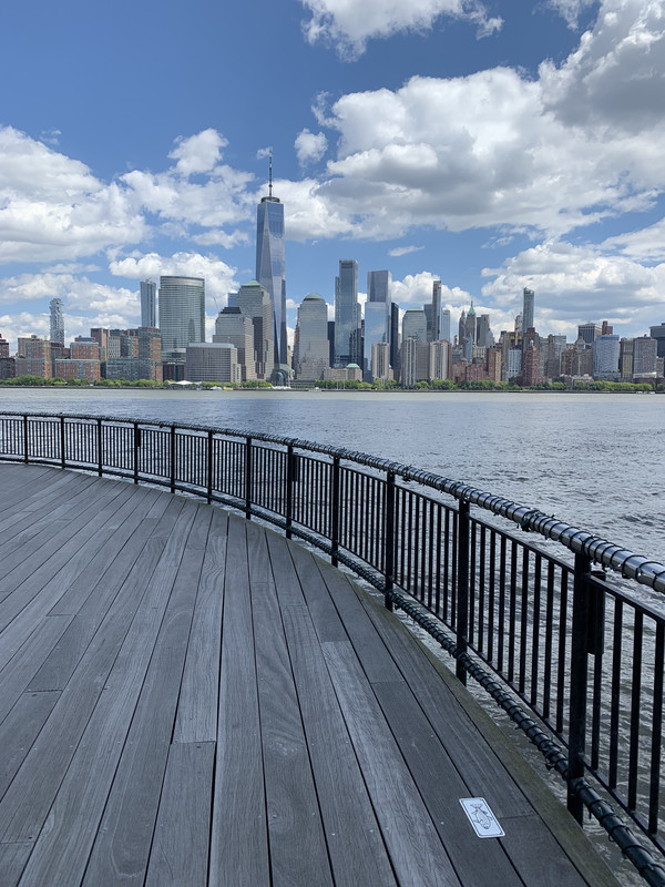 8F3500F6-D37C-4878-A114-A68751C8A008