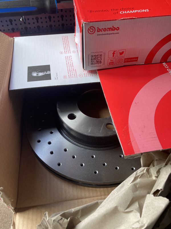 576AF7BE-94B4-4A2B-A8FE-B979C4BF585E