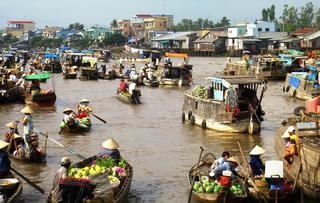 SINH - DÒNG TRUYỆN THƠ VUI VỀ ĐỜI SỐNG, TÌNH CẢM & MƯU SINH...Của Nguyễn Thành Sáng&Tam Muội - Page 4 Cai-rang-floating-market-12