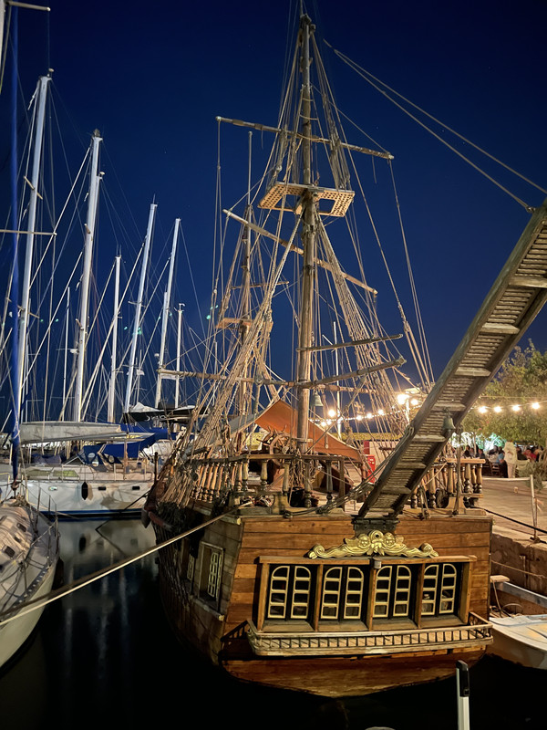 9D8F00D9-5401-4595-B272-16DAD9AC9537