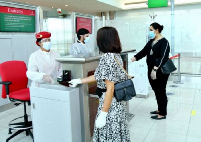 Pakaian pelindung kru Emirates