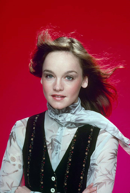 pamela_sue_martin_b56