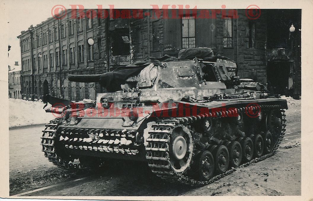 Panzerkampfwagen III leiche Winter-Tarnung gekalkt Stadt Häuserk