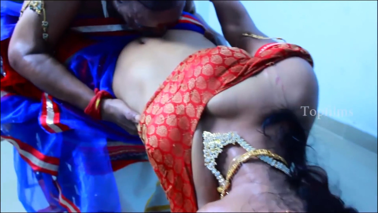 kamakshi Rani Spicy Aged Aunty Romance With Boy __ Latest Spicy Short Film __ (1).mp4_snapshot_05.19