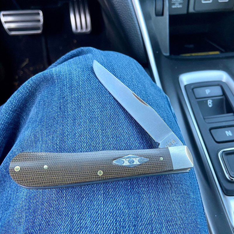 E528C3E4-5C7E-47FE-9FE6-74E114906F03