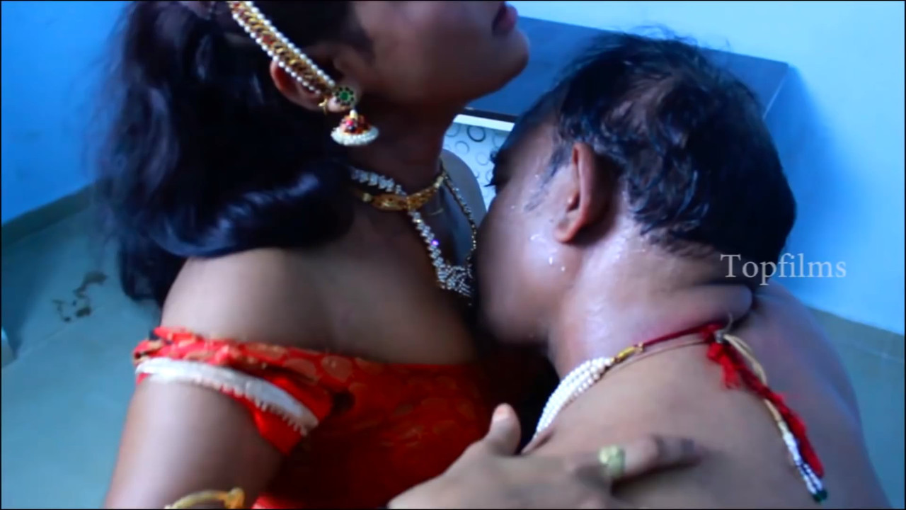 kamakshi Rani Spicy Aged Aunty Romance With Boy __ Latest Spicy Short Film __ (1).mp4_snapshot_03.45