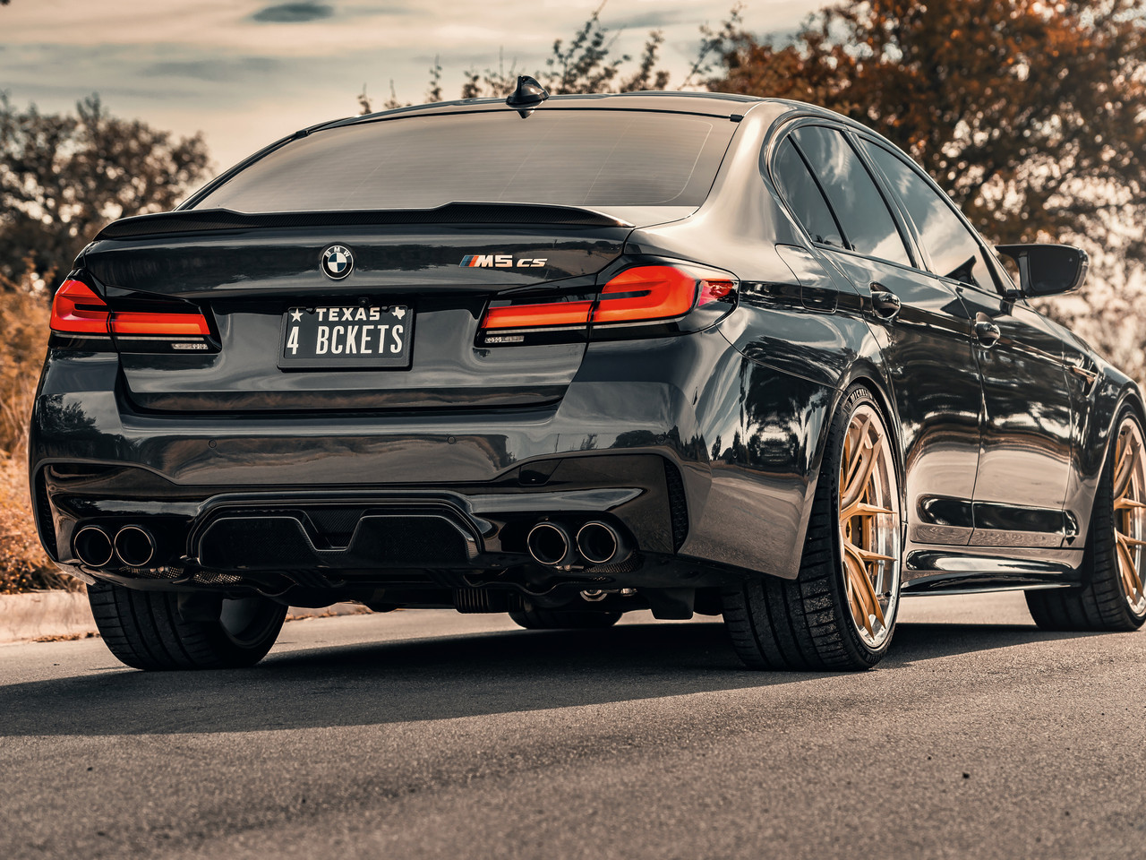 BMW M5CS (2732x2048)