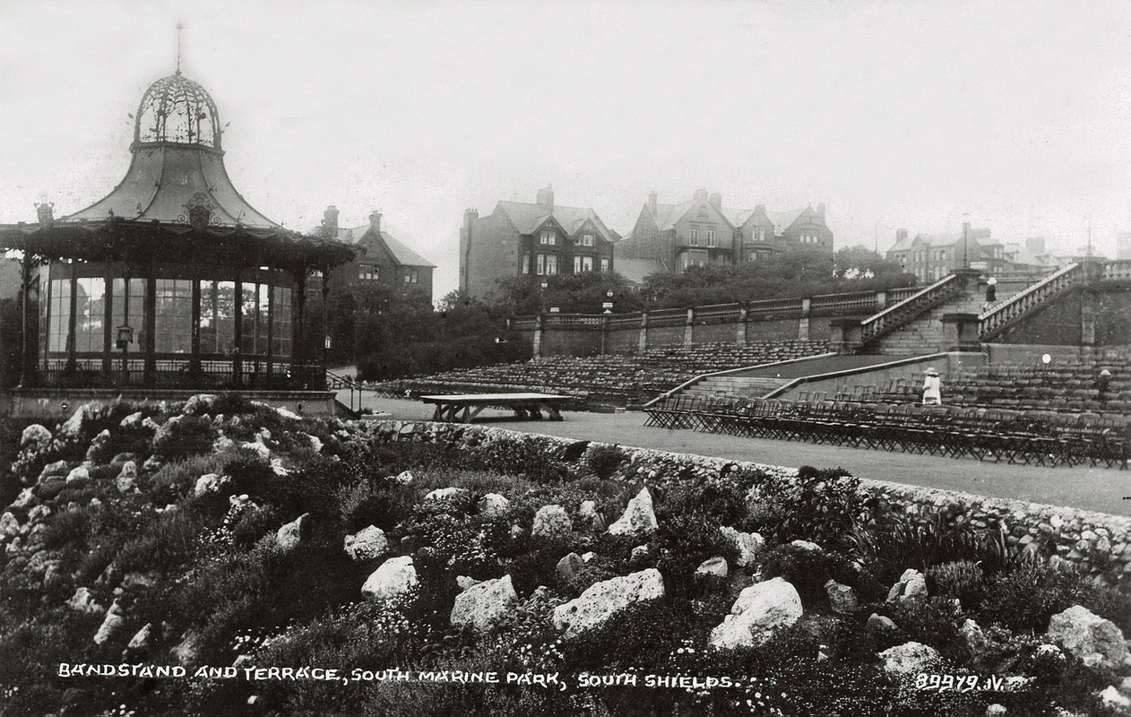 South Marine Park bandstand and terrace dated (posted) 6th August 1924