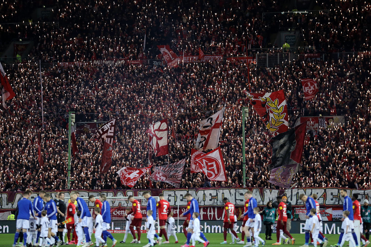 1-fc-kaiserslautern-schalke-04-2-bundesliga-2023-2024-7