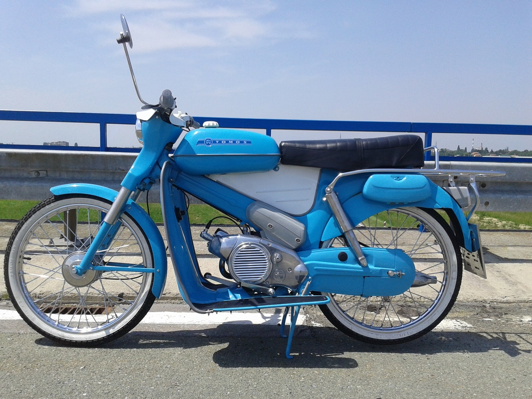 Motor na nadvožnjaku (1)