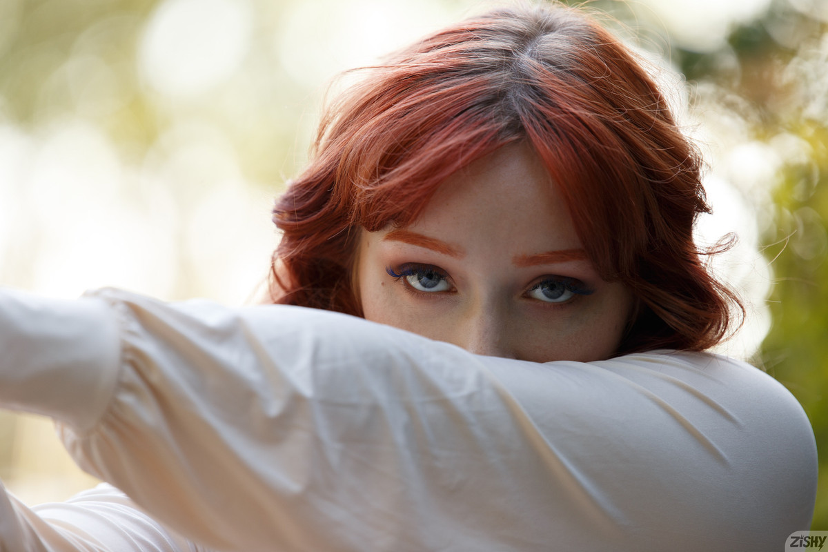 full_054_0932421238191274