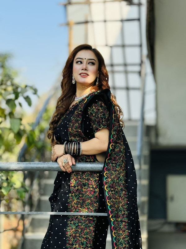 Dhupian Silk Sharee with Blaus Piece