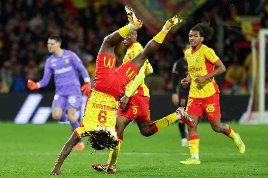 PSG vs Metz, 03h05 ngày 22/02