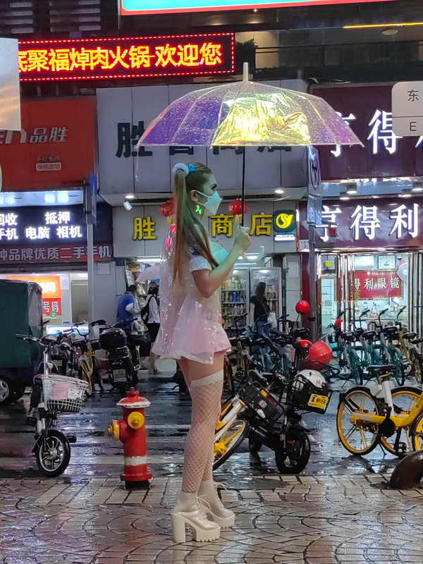 Momo's-Night-Out-39