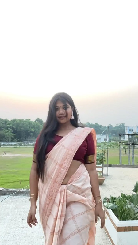 Cute Busty Nepali Girl Navel In Grey Saree Mp4 Snapshot 00 10 758 — Postimages 