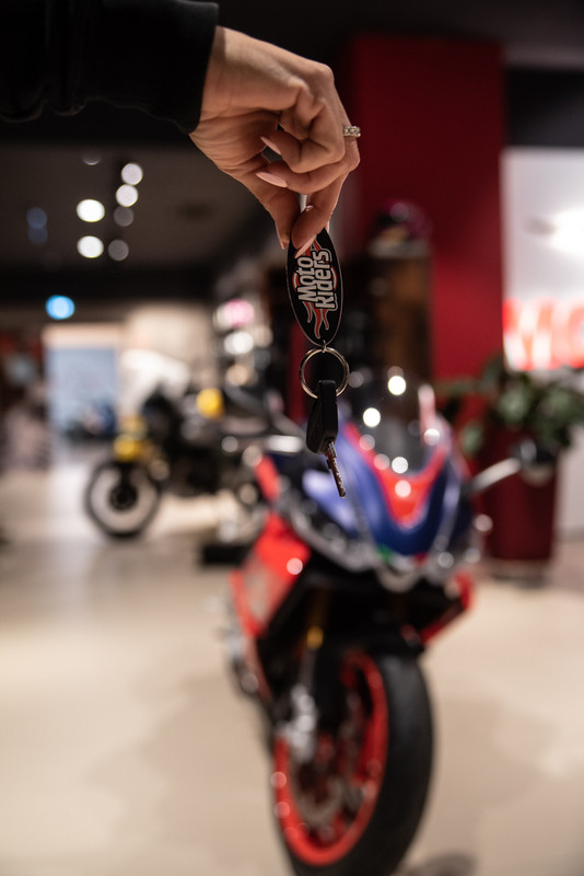 1D7A2ECD-750F-47E5-BC23-DCDBA6E6B207