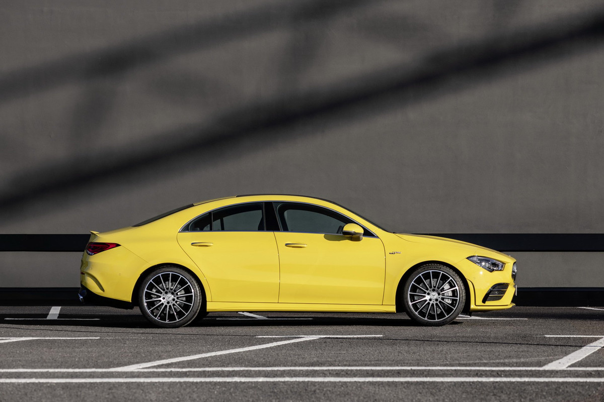 Mercedes-AMG CLA 35 4MATIC (12)