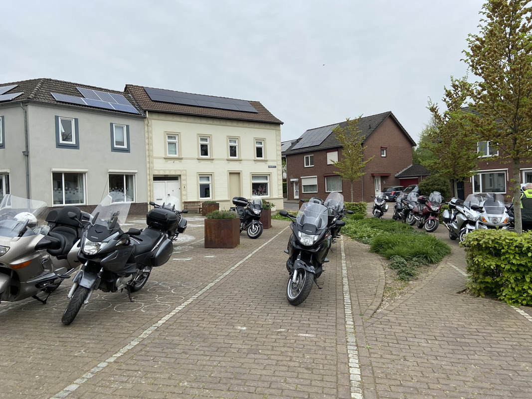 F1054688-3FA5-4884-A8A1-4A3590A0ADCE