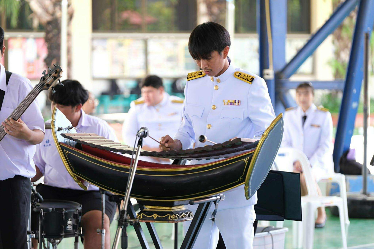 329e1aeb 7304 42f3 a689 c17c01923aa7