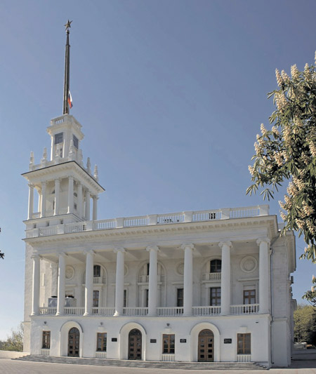 Фото театра им. Лавренёва