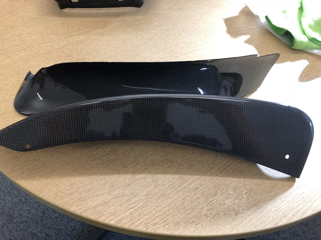 216056B2-9E24-4251-8424-ACF29ED0B555